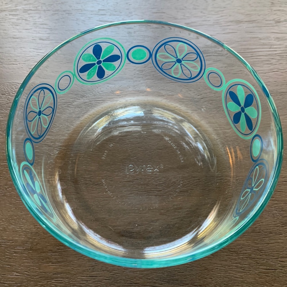 Vintage MCM Pyrex Blue Turquoise Seaglass Design Clear Glass Mixing Bowl